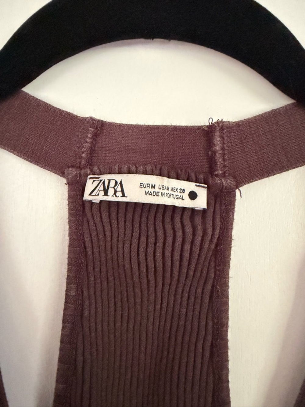 Zara Ribbed V-Neck Racerback Tank - Brown - Picture 4 of 4